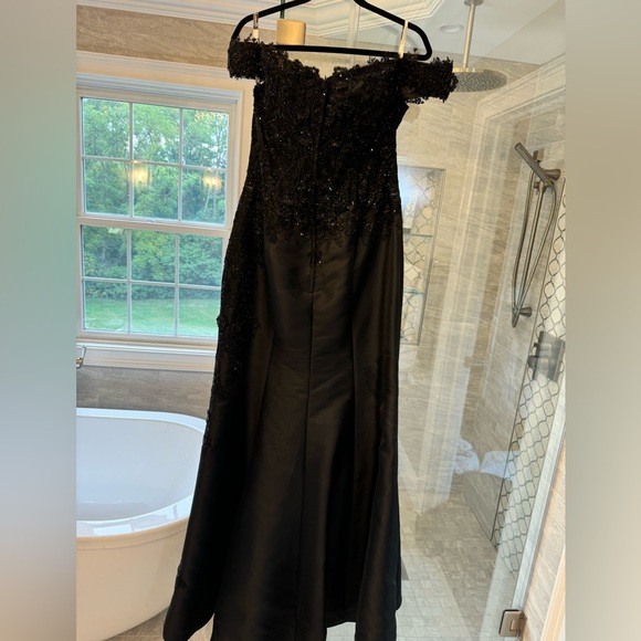 Mon Cheri Formal Dress, Mother of the Bride or Groom - Picture 9 of 16